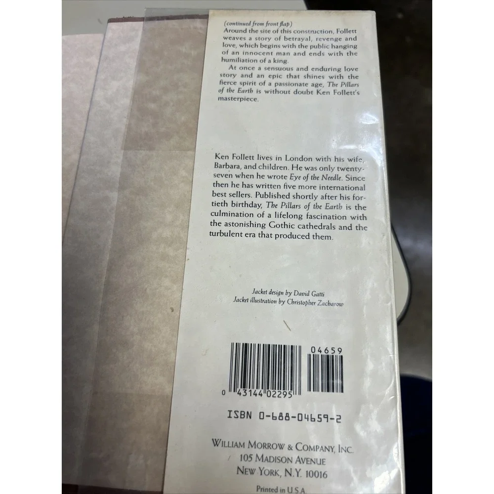 The Pillars of the Earth by Ken Follett First Edition Hardcover GOOD